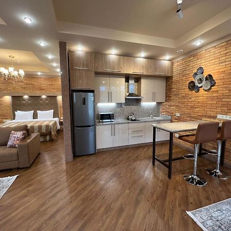 City Stay Апарт-Отель Алматы Ngoại thất bức ảnh