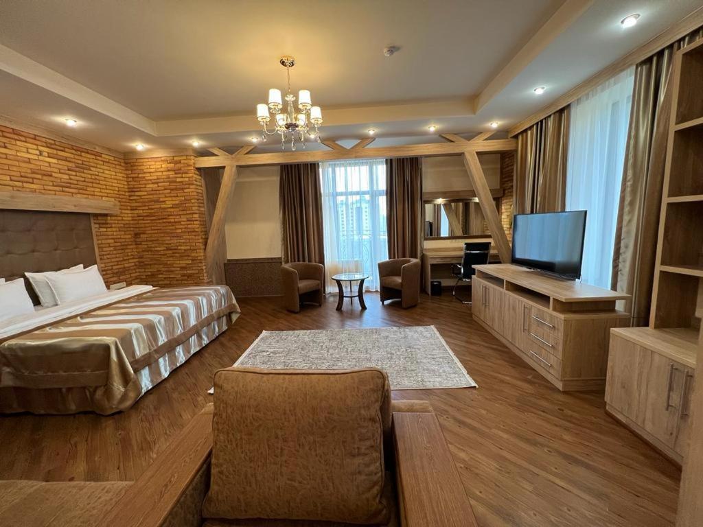 City Stay Апарт-Отель Алматы Ngoại thất bức ảnh