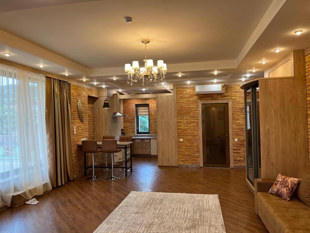 City Stay Апарт-Отель Алматы Ngoại thất bức ảnh