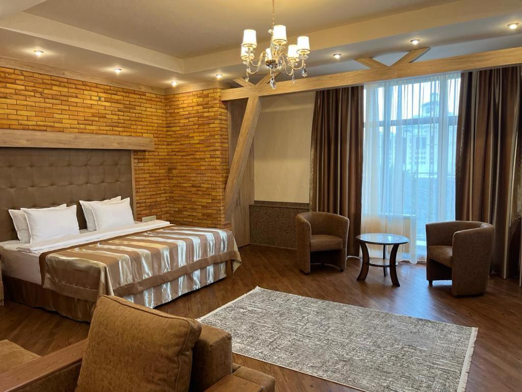 City Stay Апарт-Отель Алматы Ngoại thất bức ảnh